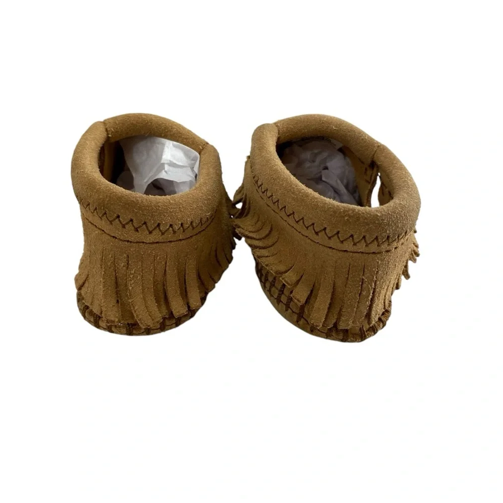 Minnetonka Infant Soft Suede Upper Leather Riley Bootie Fringe Boho Comfy 2 Pull
